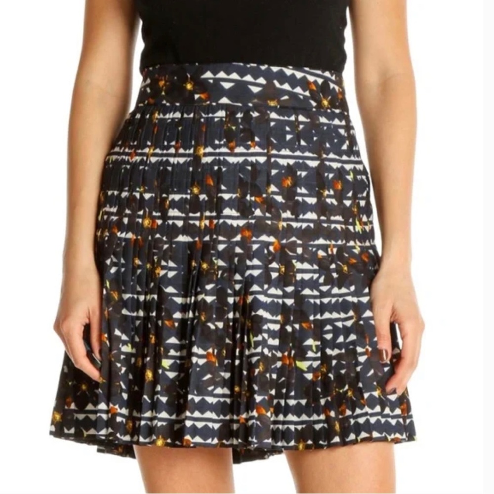 J. Crew Pleated Navy Abstract Floral Print Skirt Women’s Size 00